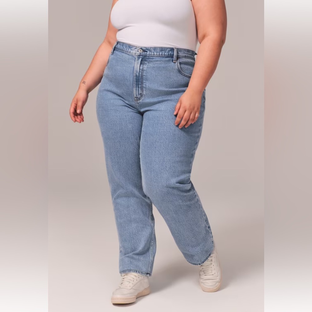 Abercrombie & Fitch 90’s Ultra High Rise Curve Love Jean